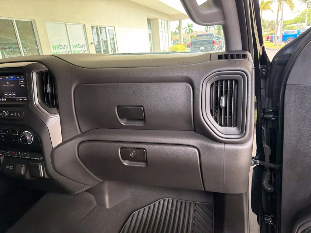 Used 2023 Black Chevrolet Custom image 25