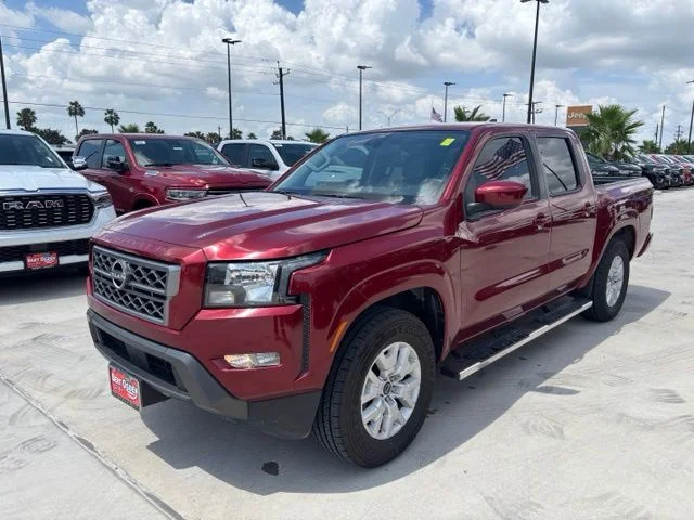 Used 2022 Red Nissan SV image 3