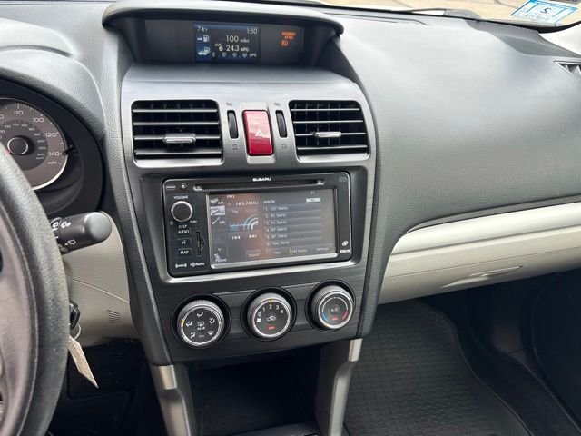 Used 2015 White Subaru 2.5i Premium image 19