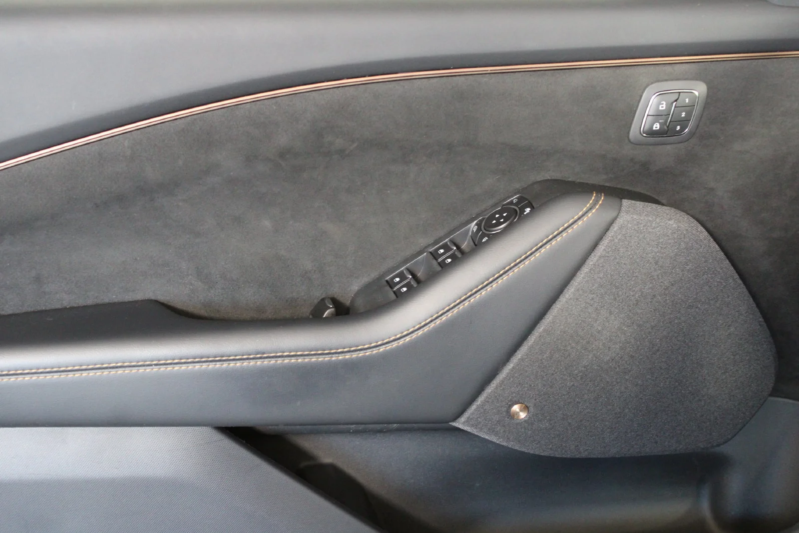 Used 2022 Gray Ford GT image 20