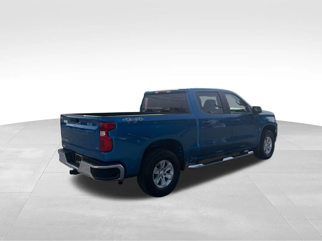 Used 2024 Blue Chevrolet LT image 6