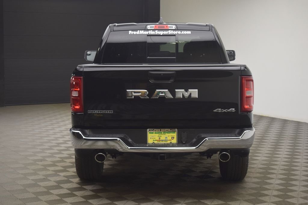 New 2026 Diamond Black Crystal Pearl-Coat Exterior Paint RAM Big Horn/Lone Star image 12