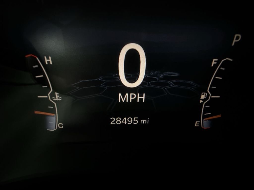Used 2023 Diamond Black Jeep Limited image 18