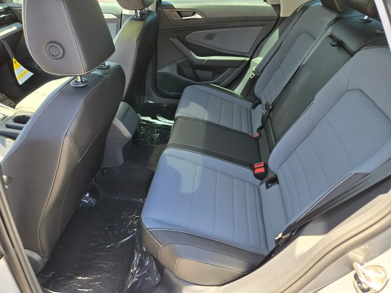 New 2026 Silver Volkswagen 1.5T SE image 7