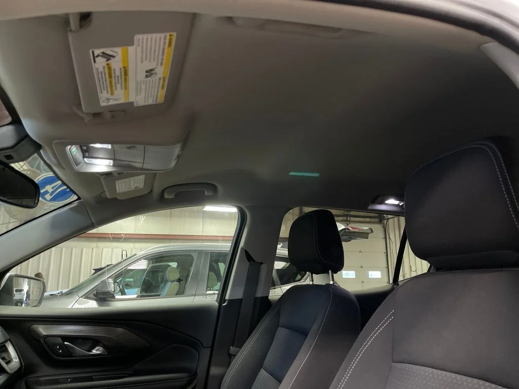 Used 2024 White GMC SLE image 12