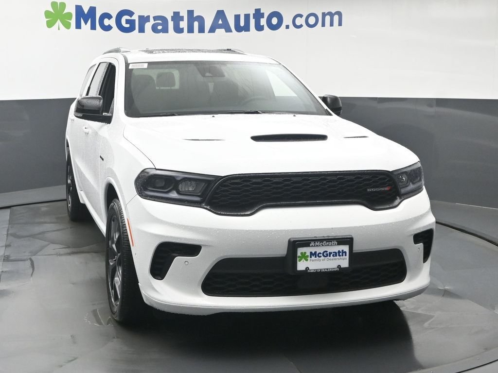 New 2026 White Knuckle Clear-Coat Exterior Paint Dodge GT Plus HEMI V8 image 4