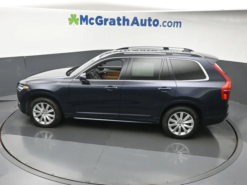 Certified Used 2017 Blue Volvo T6 Momentum image 28