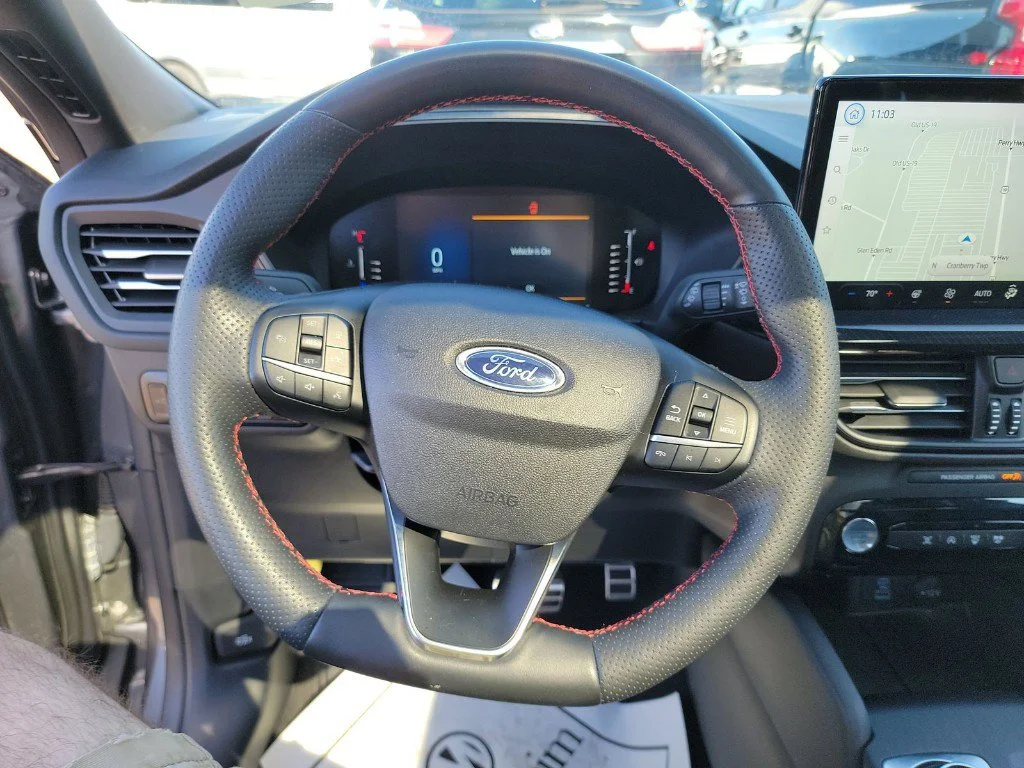 Used 2023 Gray Ford ST-Line image 16