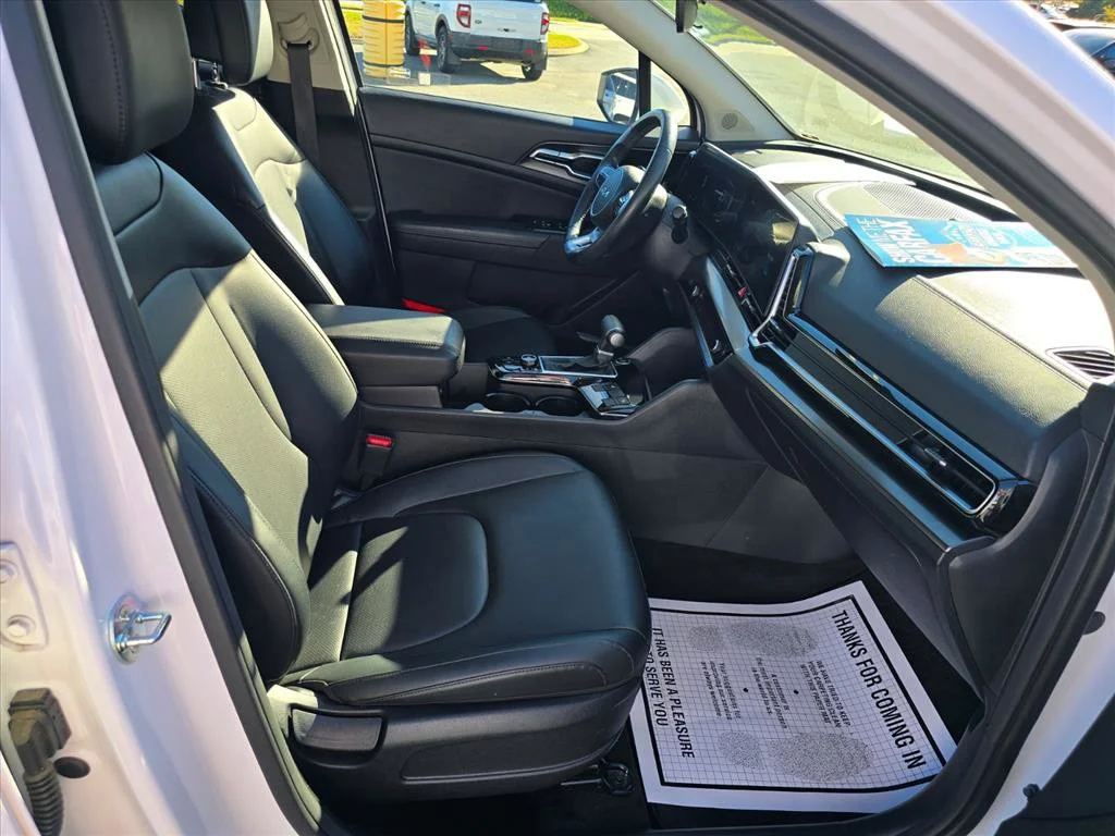 Used 2025 White Kia EX image 13
