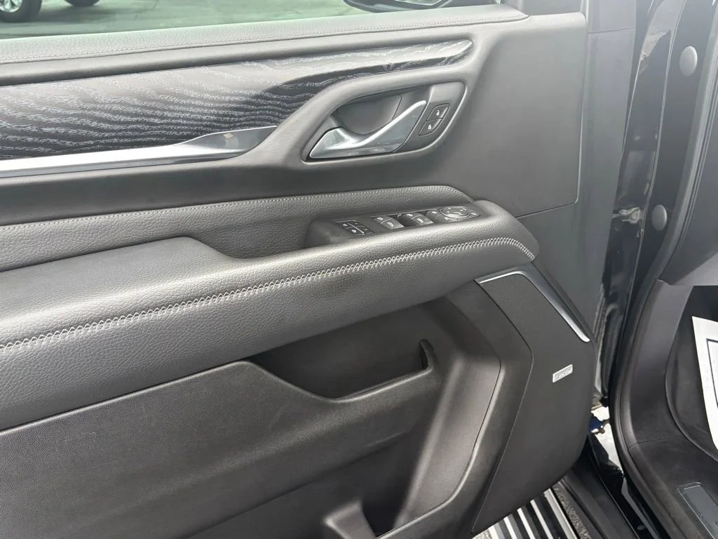 Used 2021 ONYX BLACK GMC Denali image 10