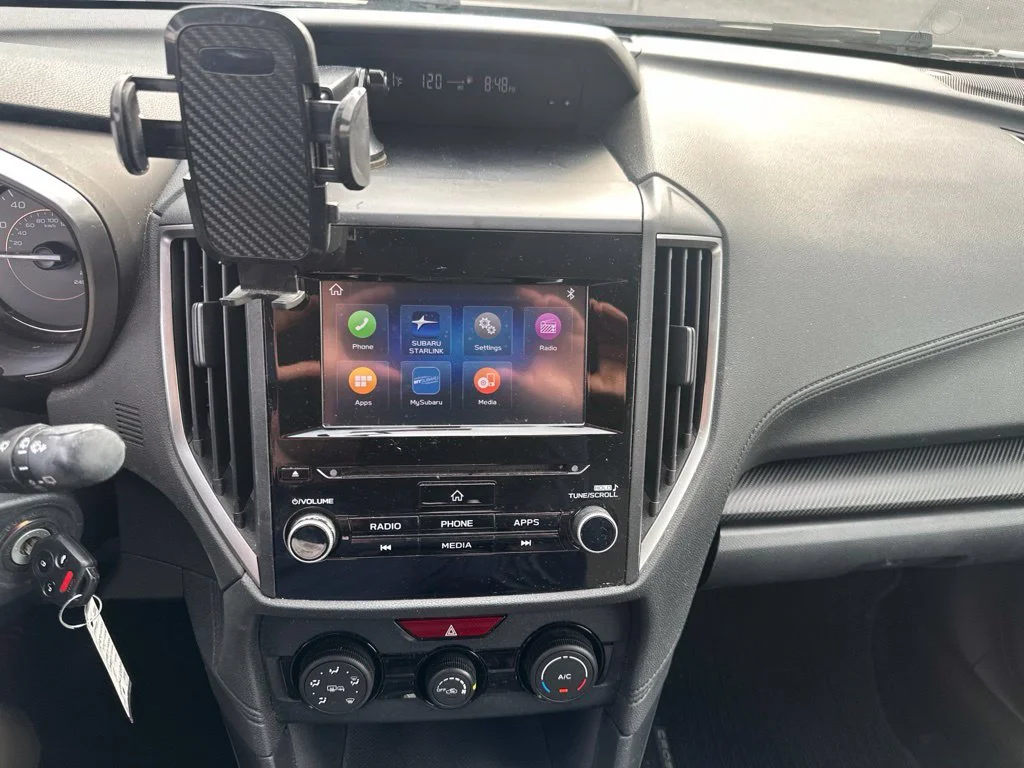 Used 2019 White Subaru 2.0i Premium image 22