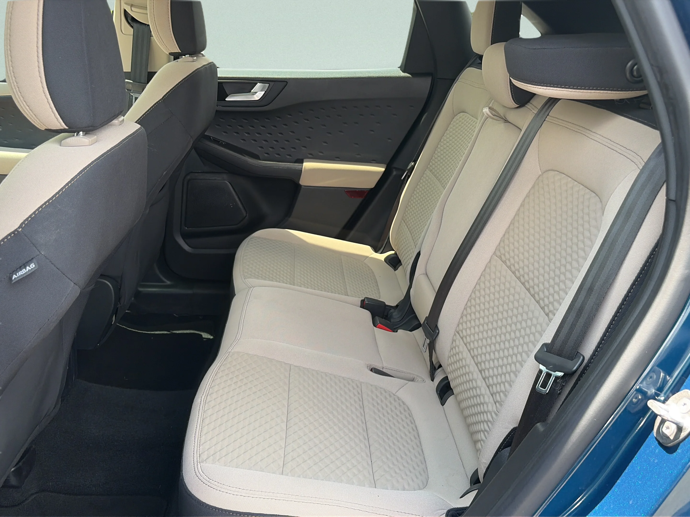 Used 2020 Green Metallic Ford SE image 13