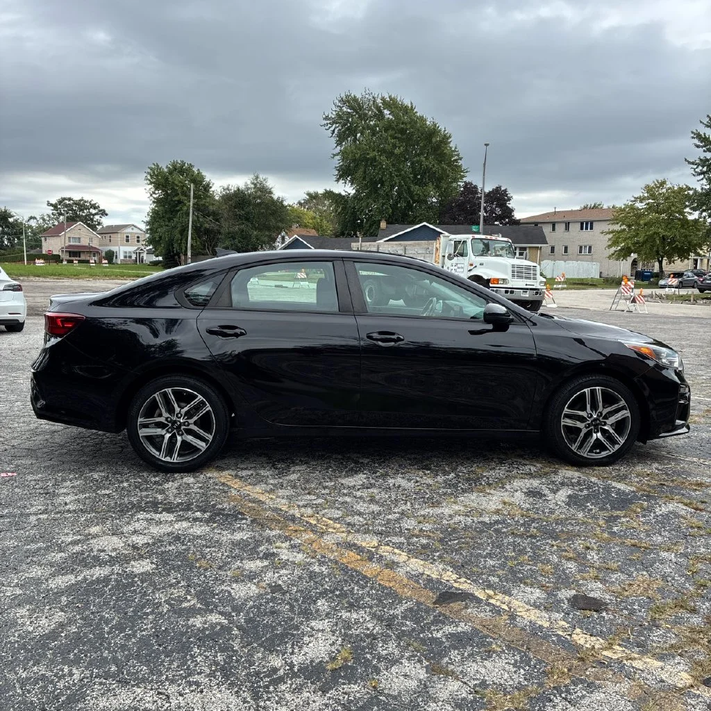 Used 2019 Aurora Black Kia S image 3