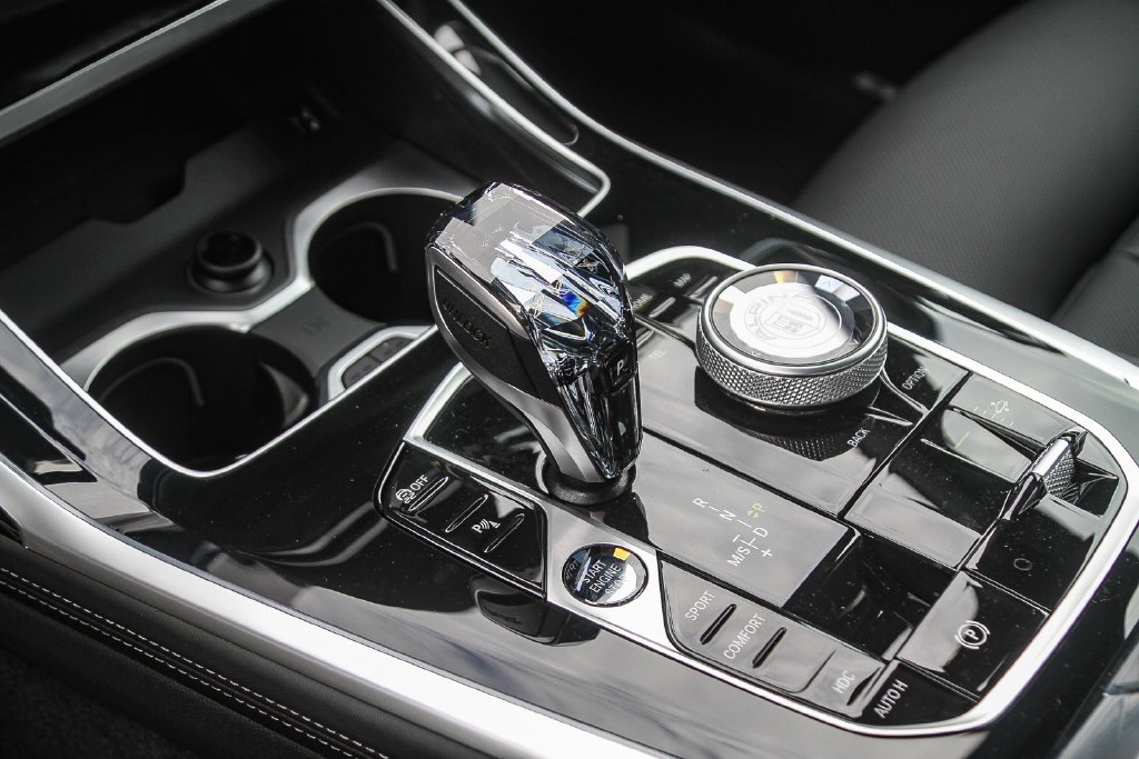 2026 BMW X7 ALPINA XB7 - Photo 17