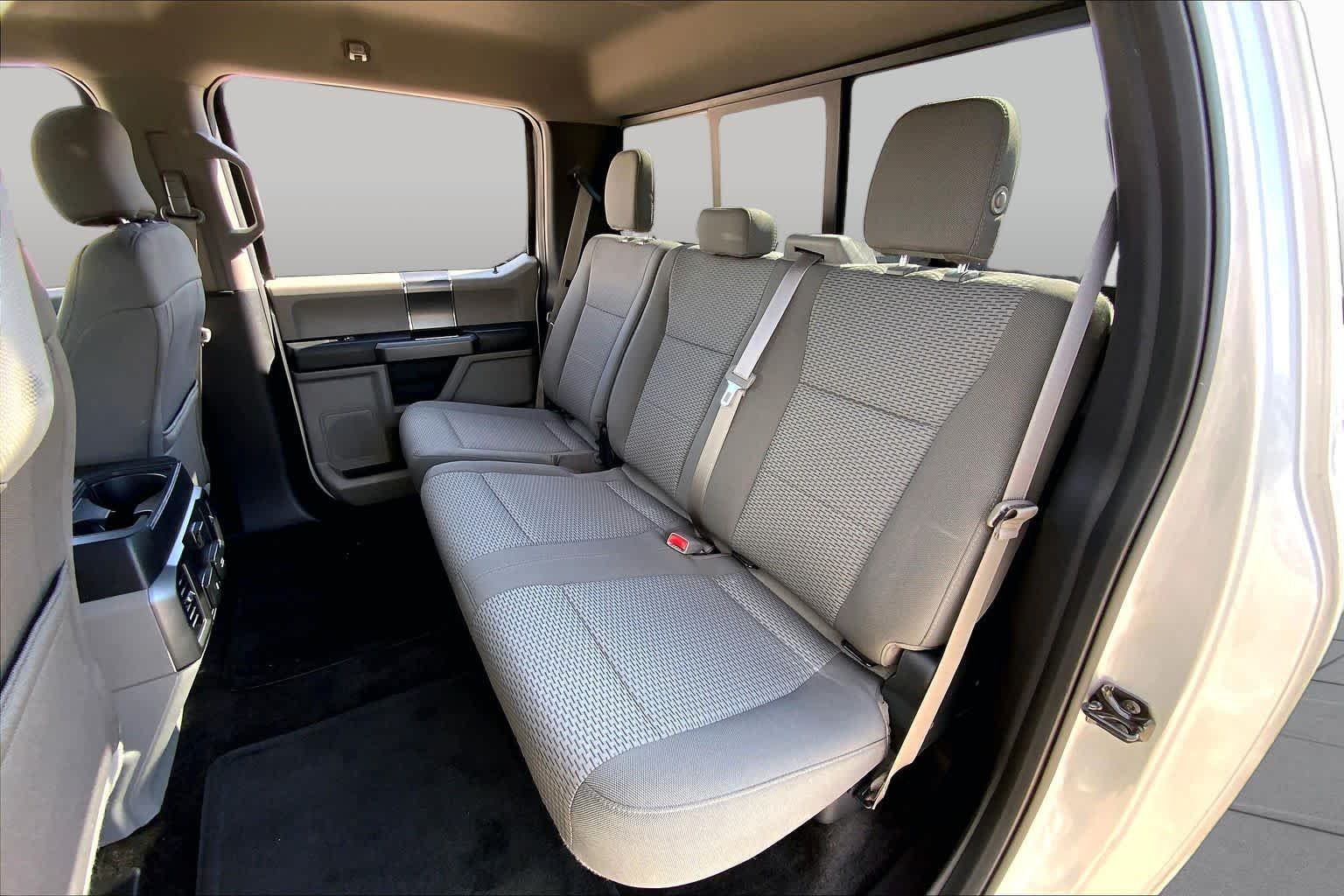 Used 2017 Ingot Silver Metallic Ford XLT image 20