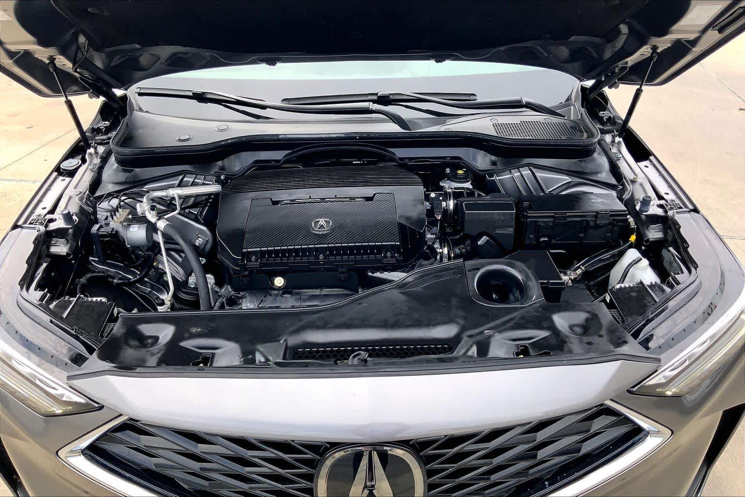 Used 2025 Liquid Carbon Metallic Acura w/Technology Package image 32