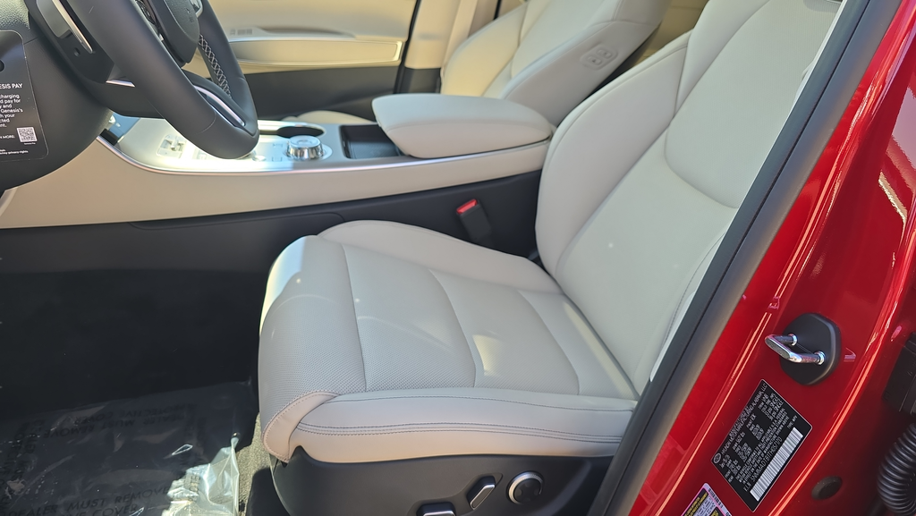 Used 2026 Red Genesis 2.5T Select image 13