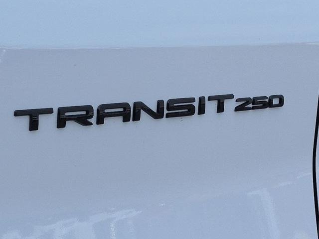 New 2026 Oxford White Ford Cargo Van image 27