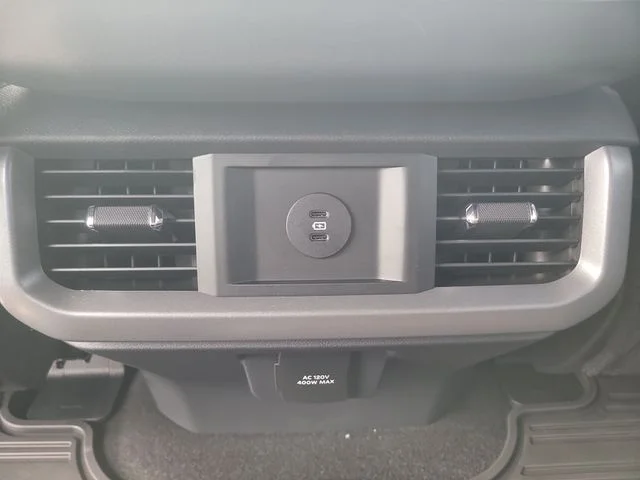 New 2026 Oxford White Ford XLT image 15