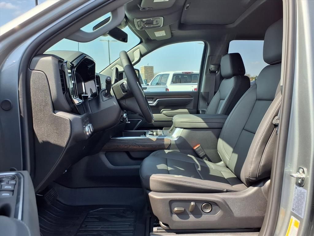 2026 GMC Sierra 2500HD SLT - Photo 14