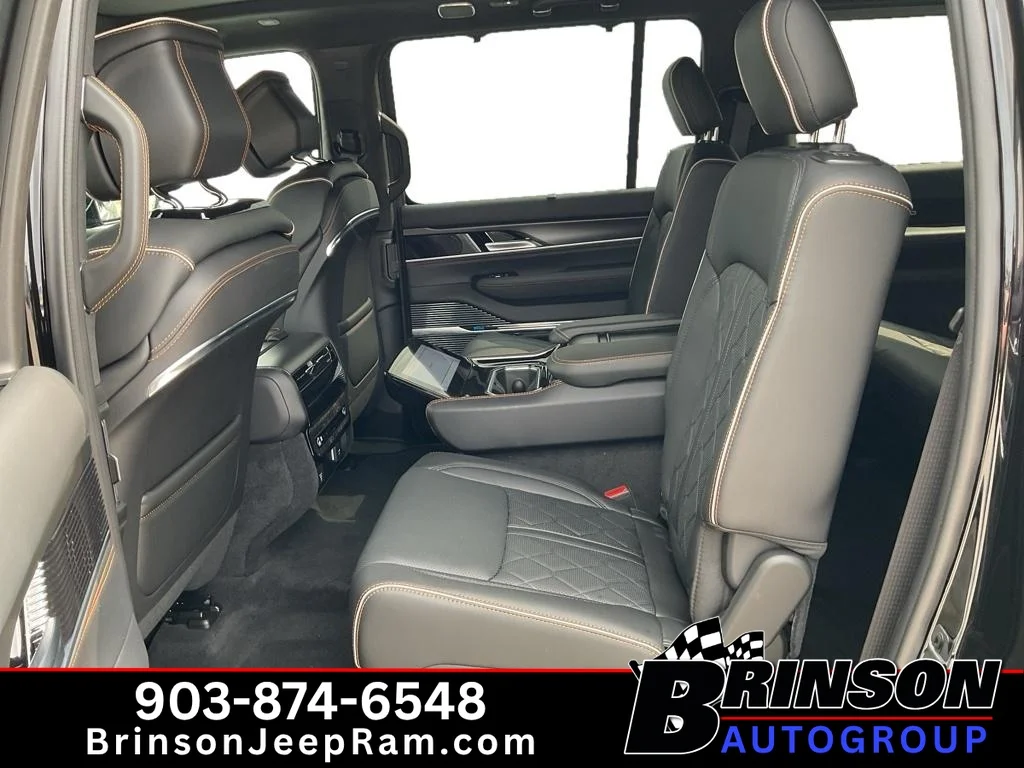 New 2026 High Gloss Black Jeep Summit Reserve image 8