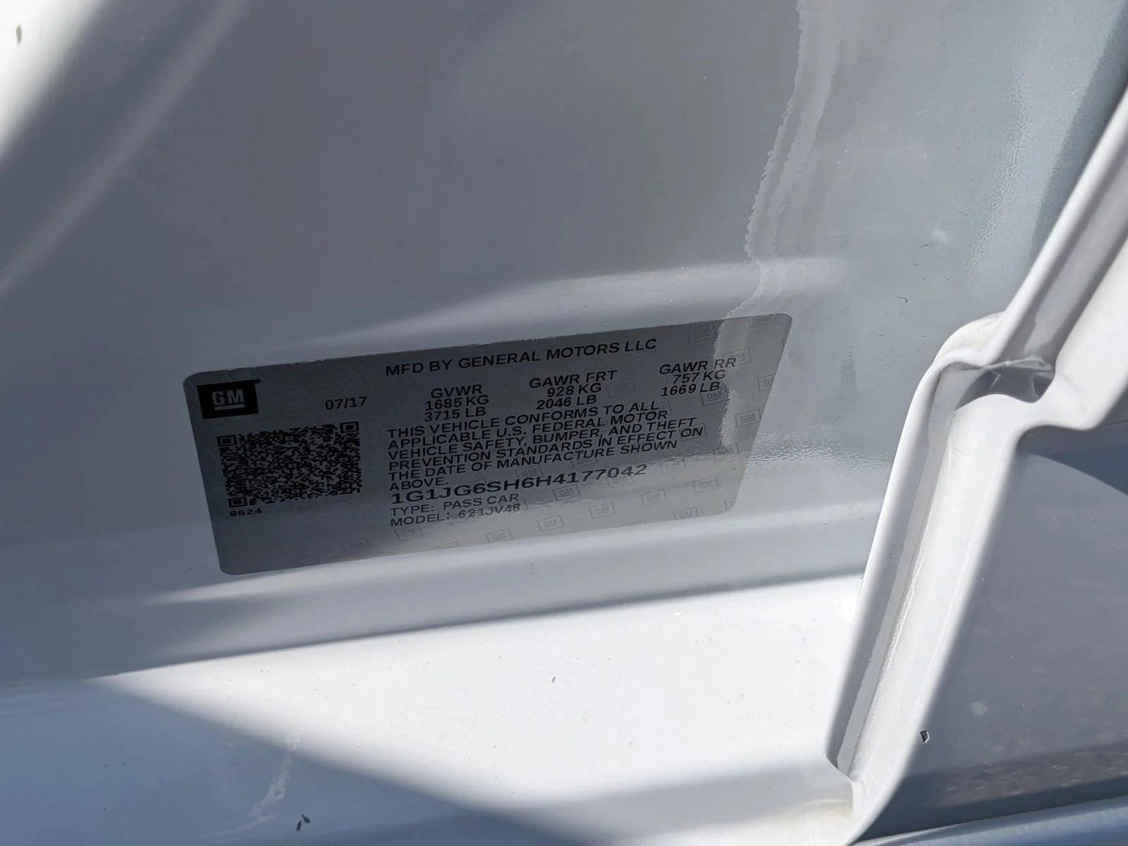 Used 2017 Summit White Chevrolet LT image 24