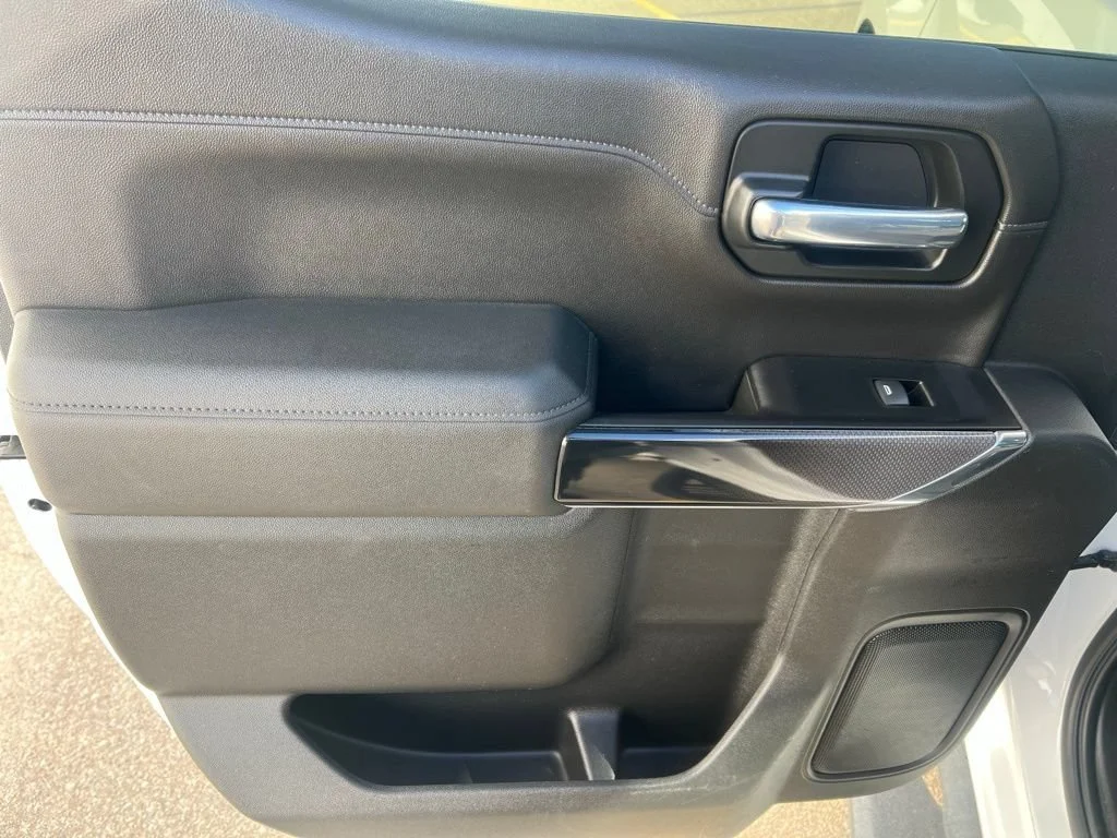 Used 2020 Summit White Chevrolet LT Trail Boss image 18