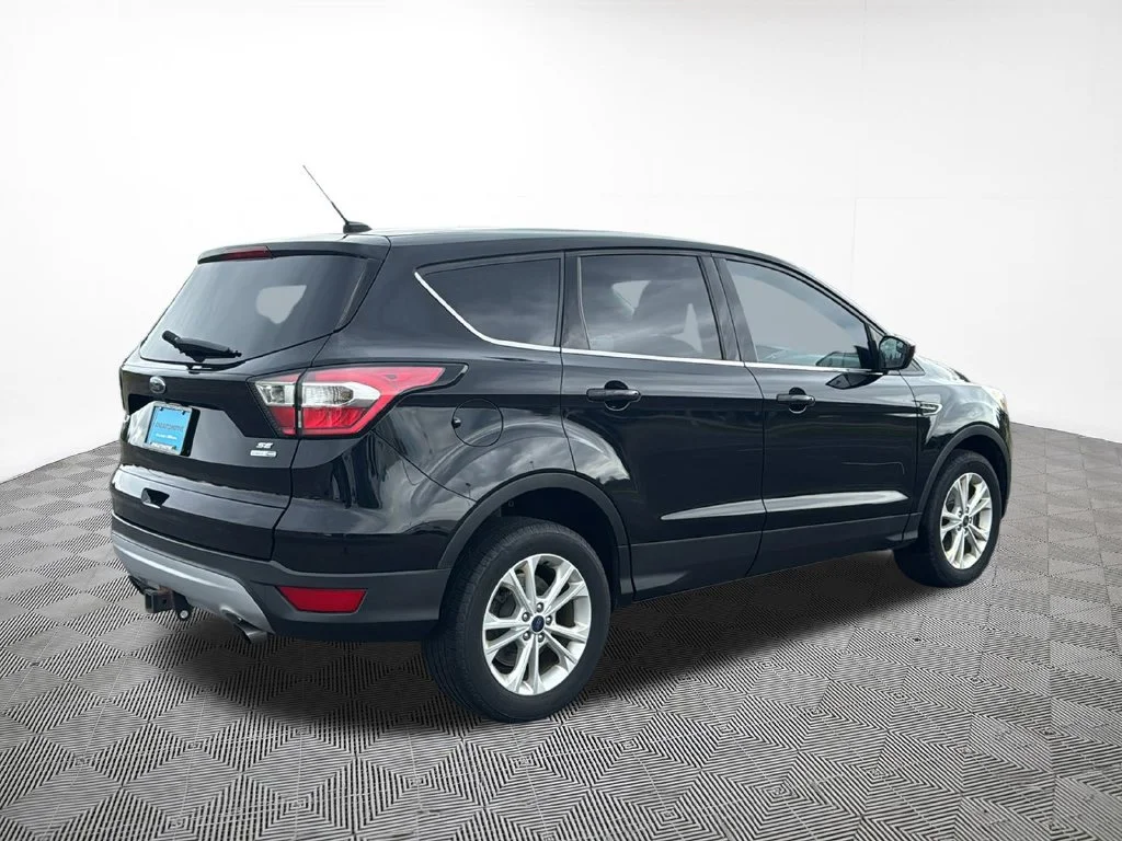 Used 2017 White Ford SE image 9