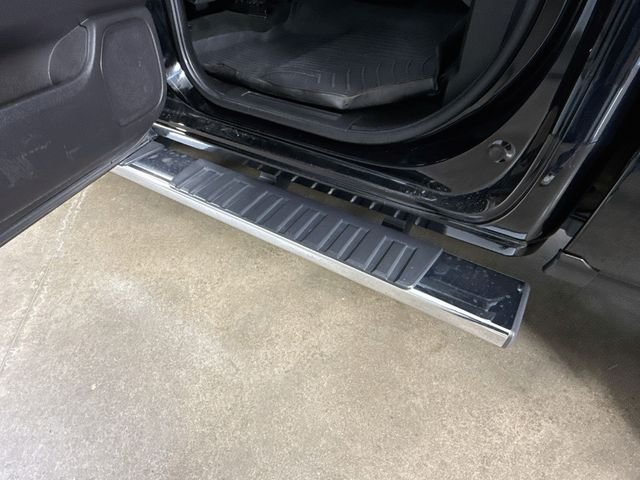 Used 2016 Black GMC Denali image 38