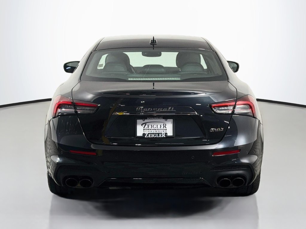 Used 2022 Black Maserati Modena Q4 image 6