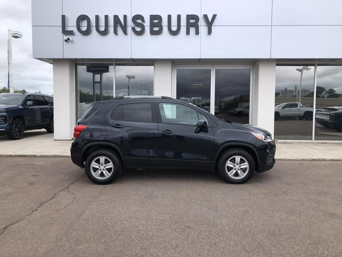 Used 2022 Blue Chevrolet Awd 4dr Lt image 2