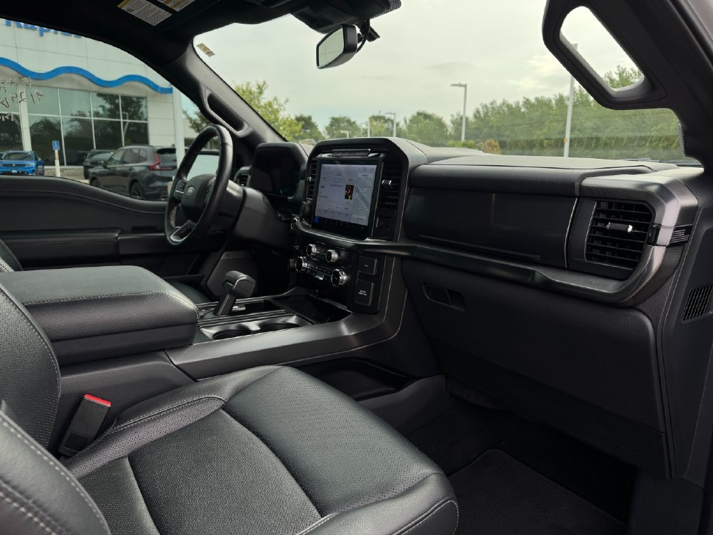Used 2024 Avalanche Ford Lariat image 25