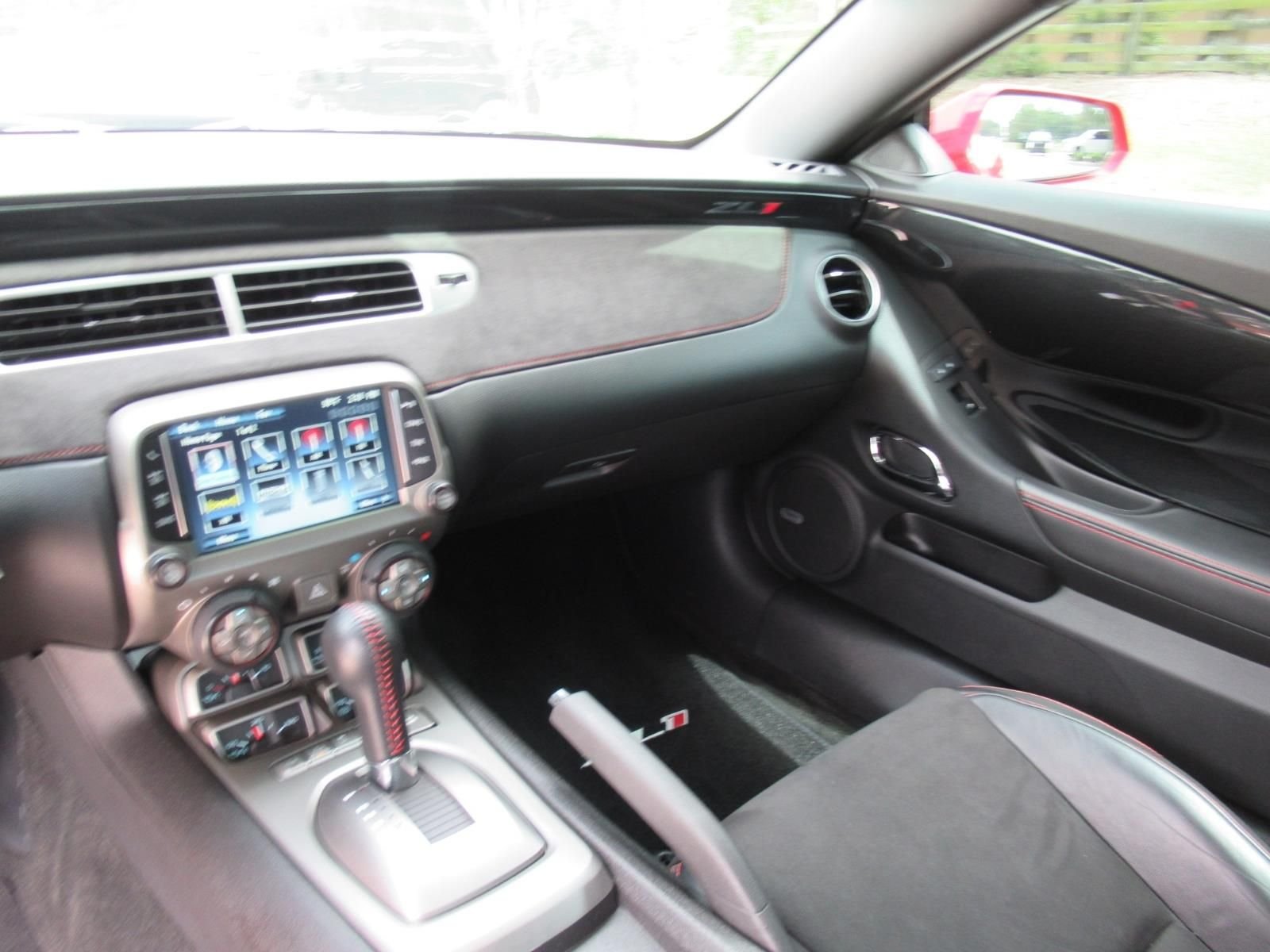 Used 2013 Red Chevrolet ZL1 image 12