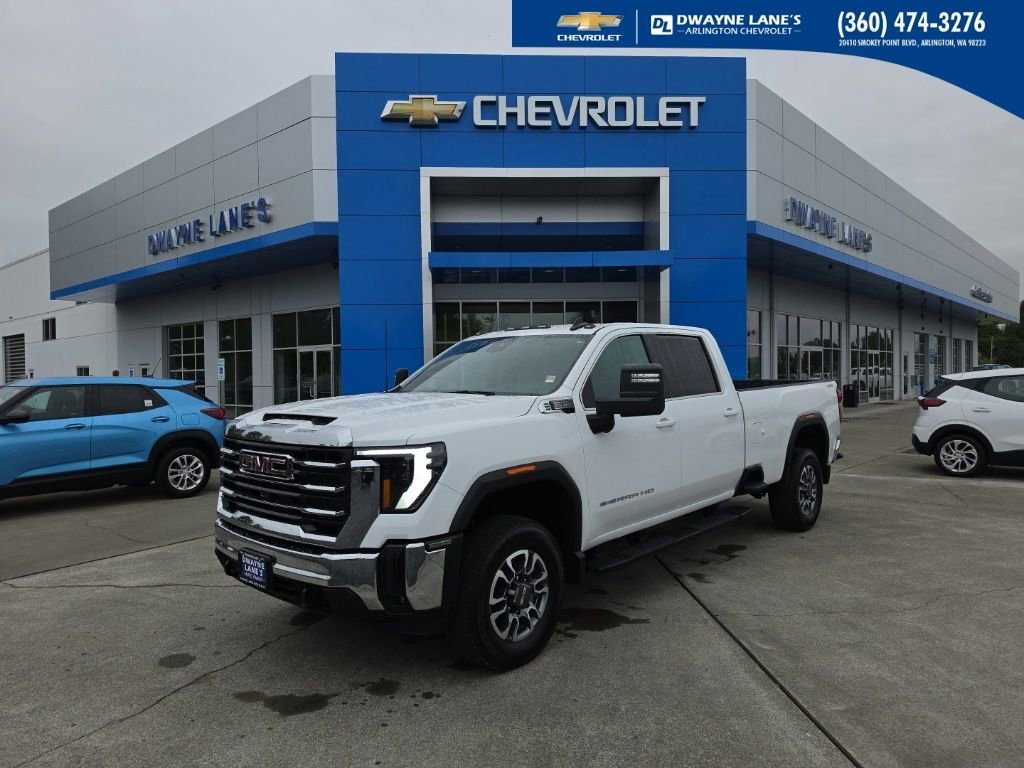 2024 GMC Sierra SLE 4WD Crew Cab Standard Box SRW's photo