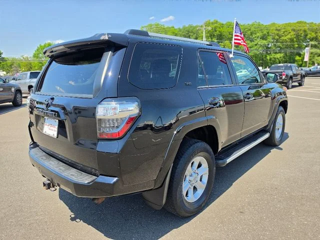 2022 Toyota 4Runner SR5 Premium - Photo 7