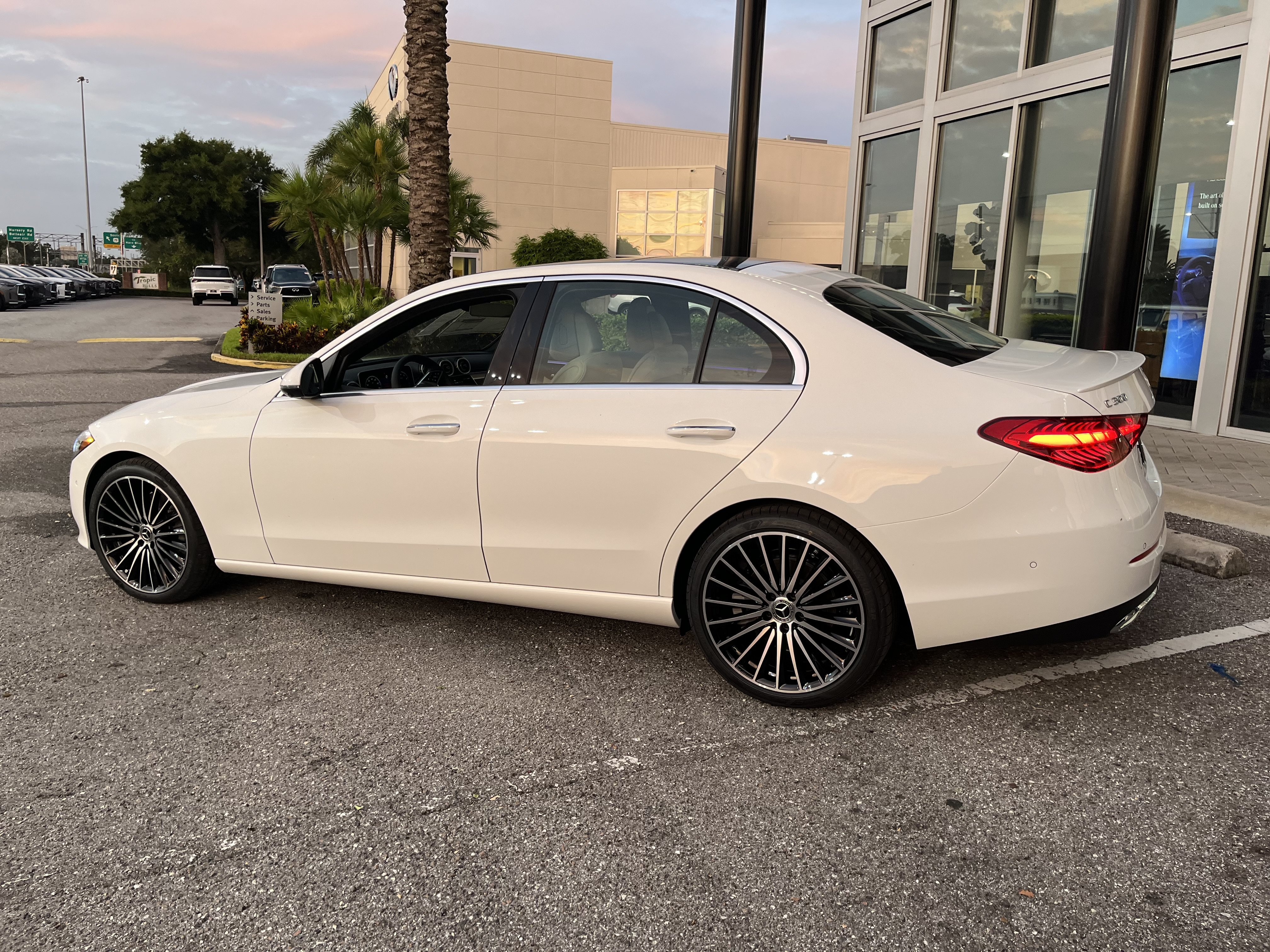 New 2026 POLAR WHITE Mercedes-Benz C 300 image 4