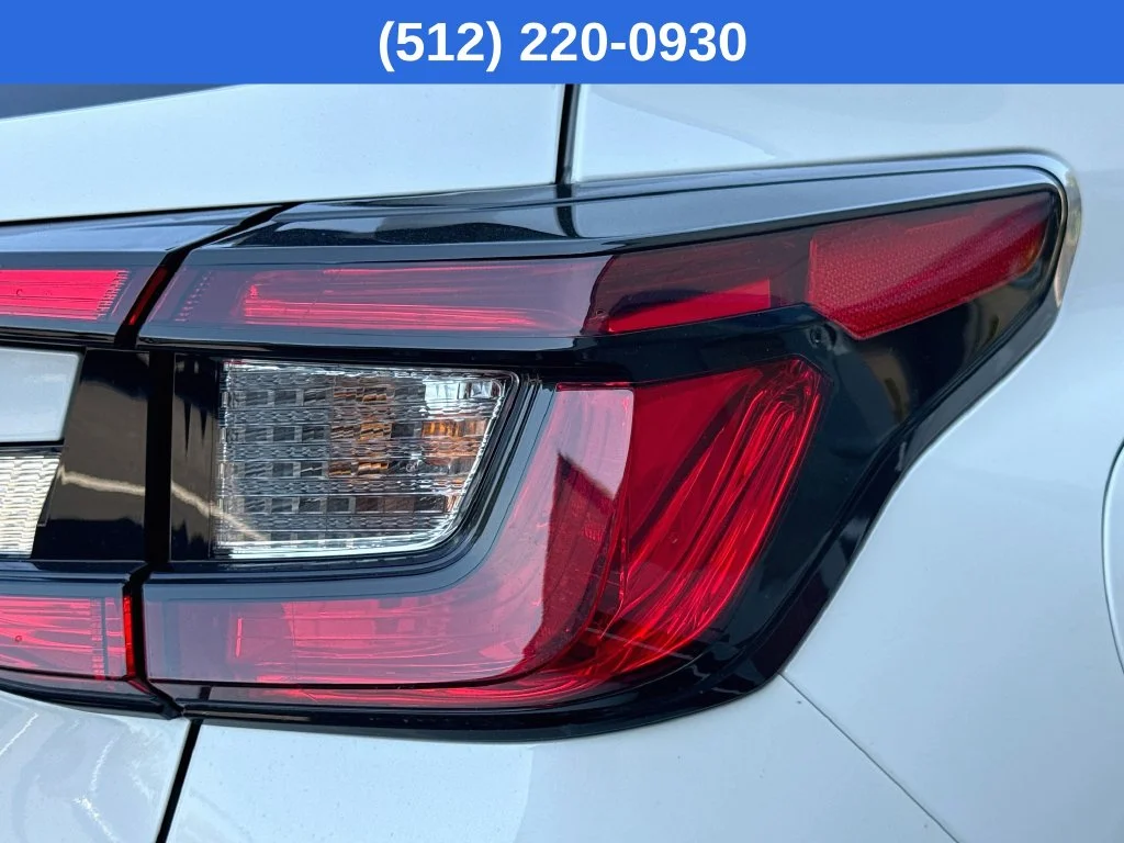 New 2026 CRYSTAL WHITE PEARL Subaru Premium image 33