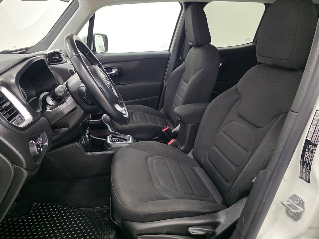 Used 2020 White Jeep Latitude image 26