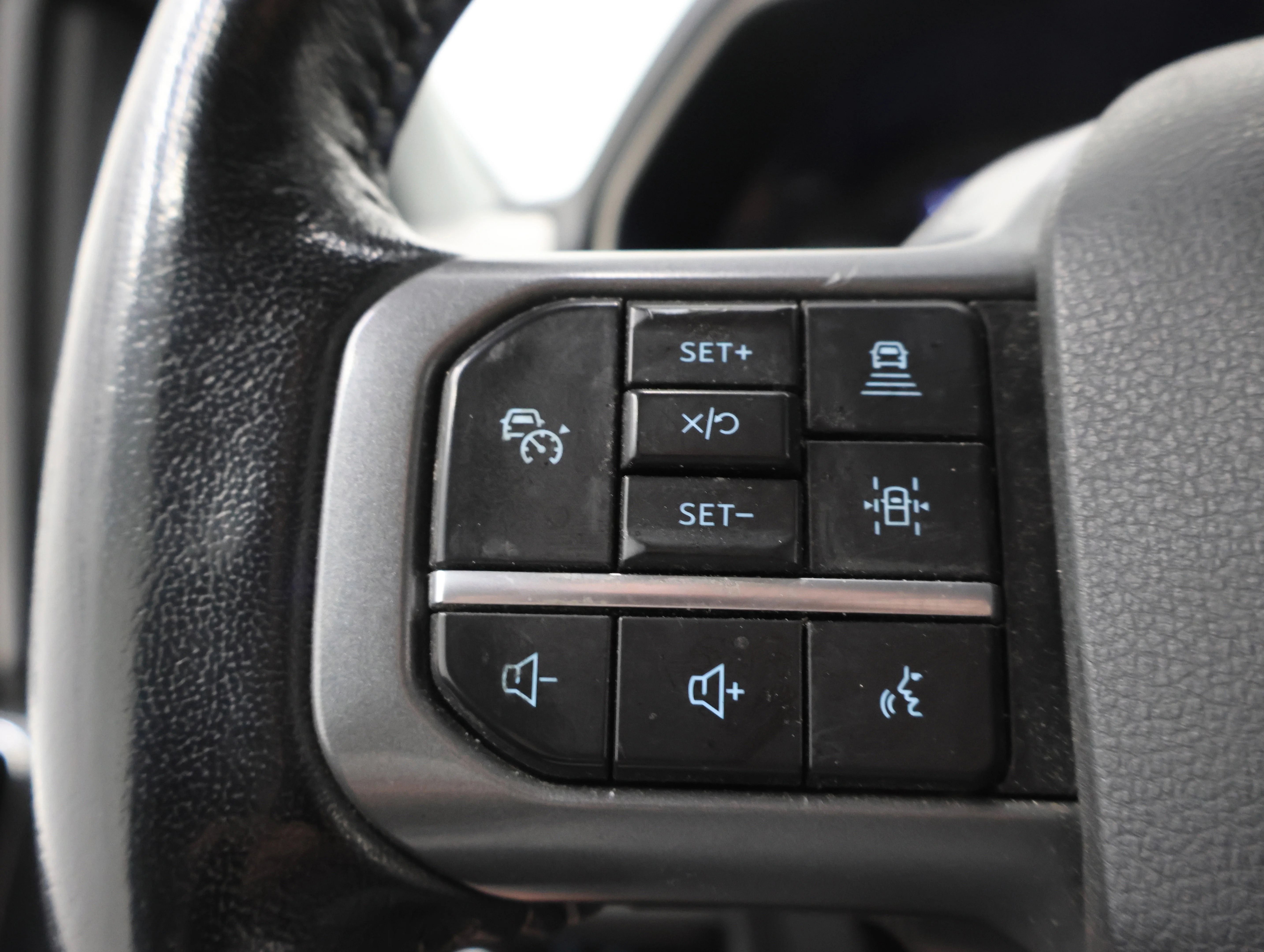 Used 2021 Guard Metallic Ford XLT image 15