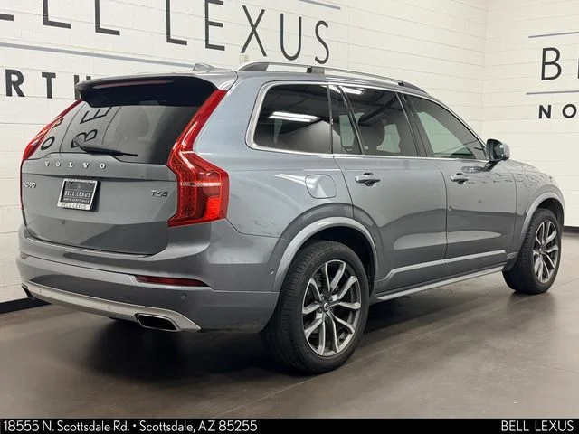 Used 2018 Gray Volvo T6 Momentum image 4