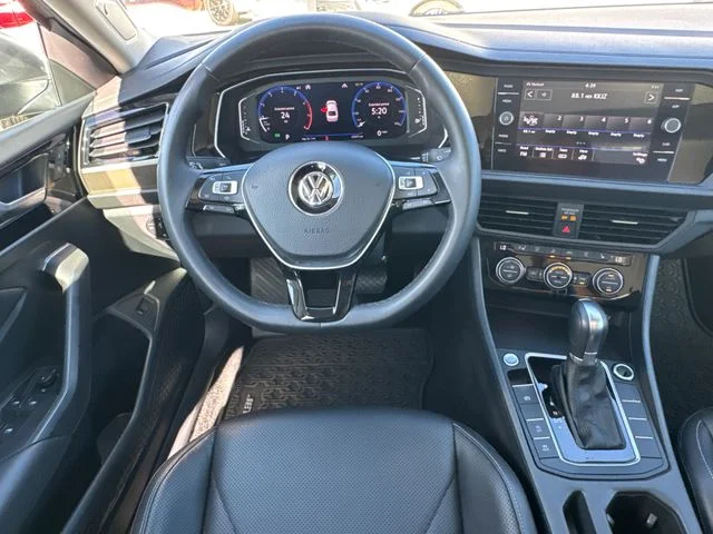 Used 2019 Gray Volkswagen SEL Premium image 23