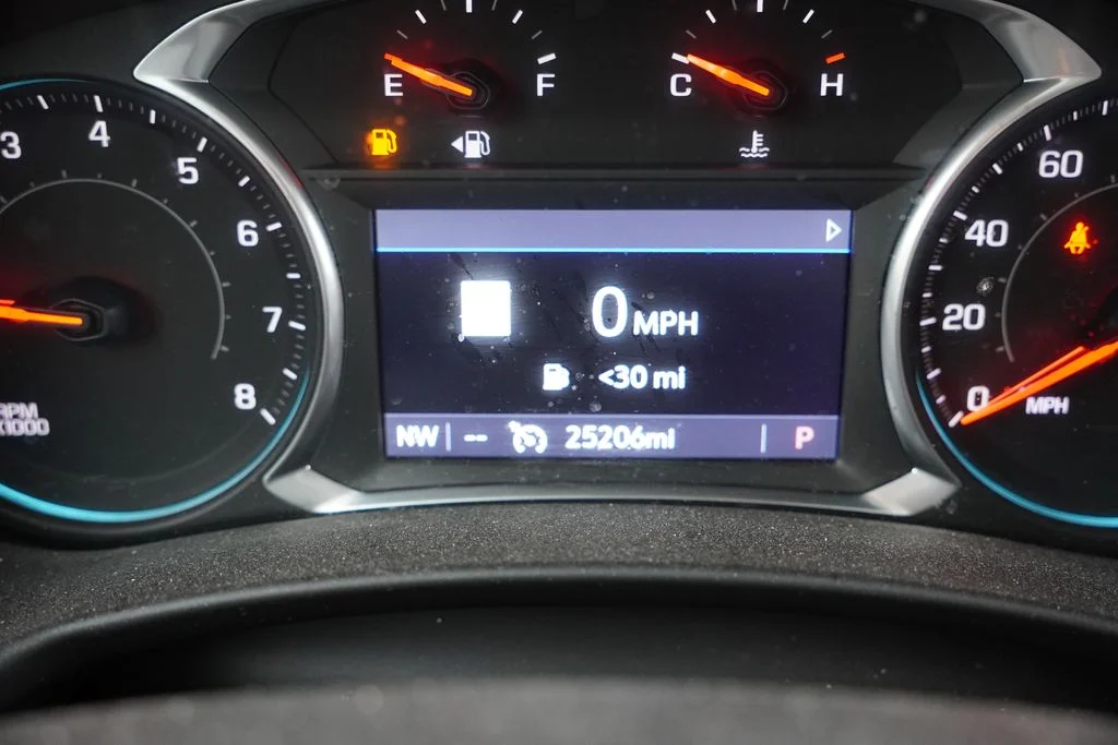 Used 2019 Summit White Chevrolet LT image 8
