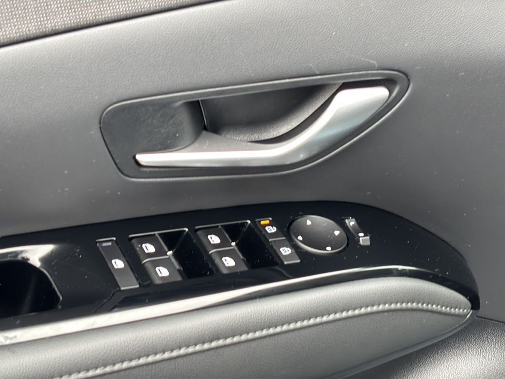 2026 Hyundai Santa Cruz Limited - Photo 17