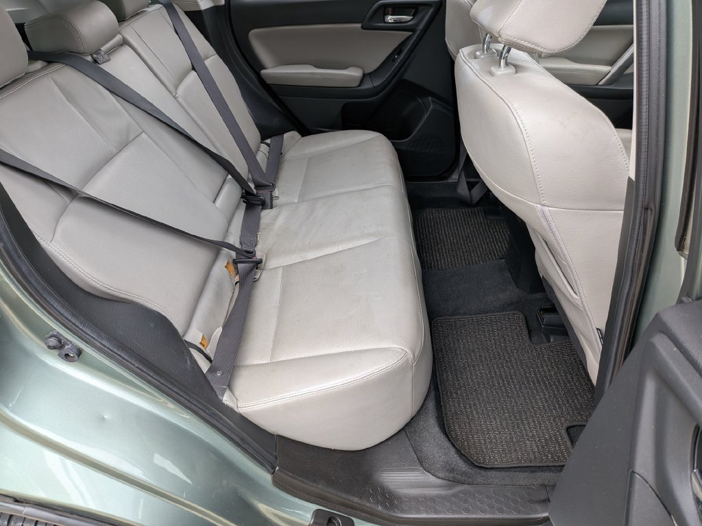 Used 2014 Green Subaru 2.5i Limited image 17