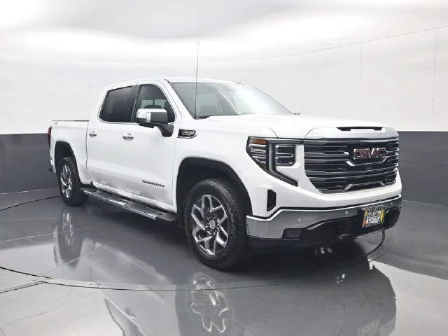 Certified Used 2023 White GMC SLT image 3