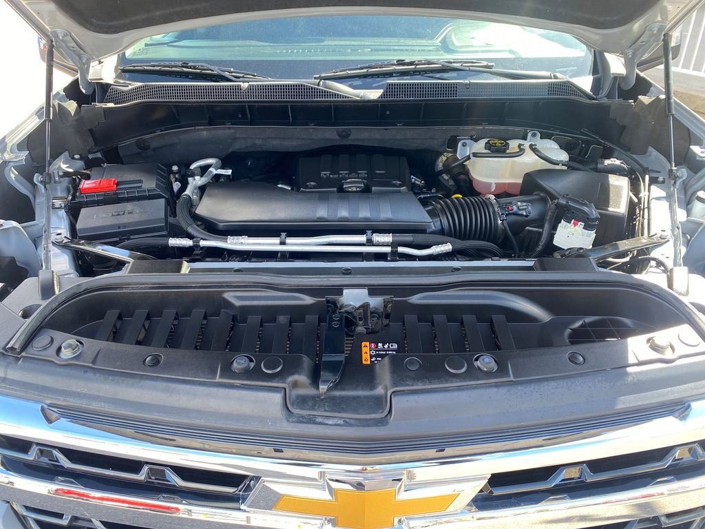 Used 2024 Slate Gray Metallic Chevrolet LT (2FL) image 21