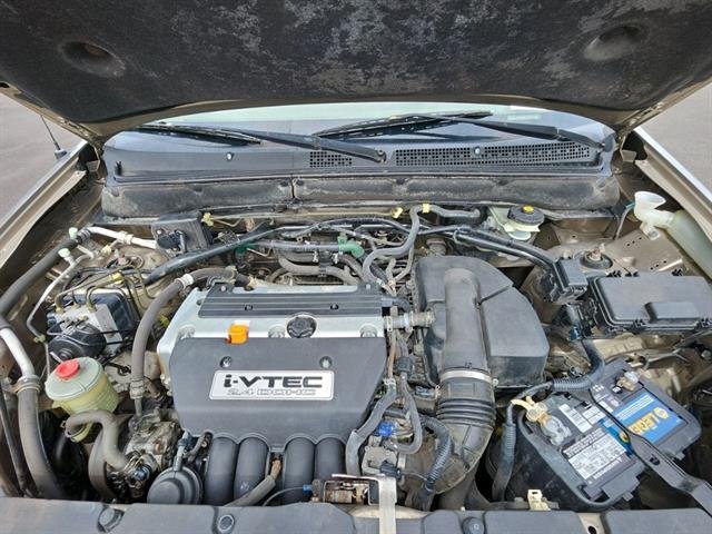 Used 2006 Gold Honda LX image 28
