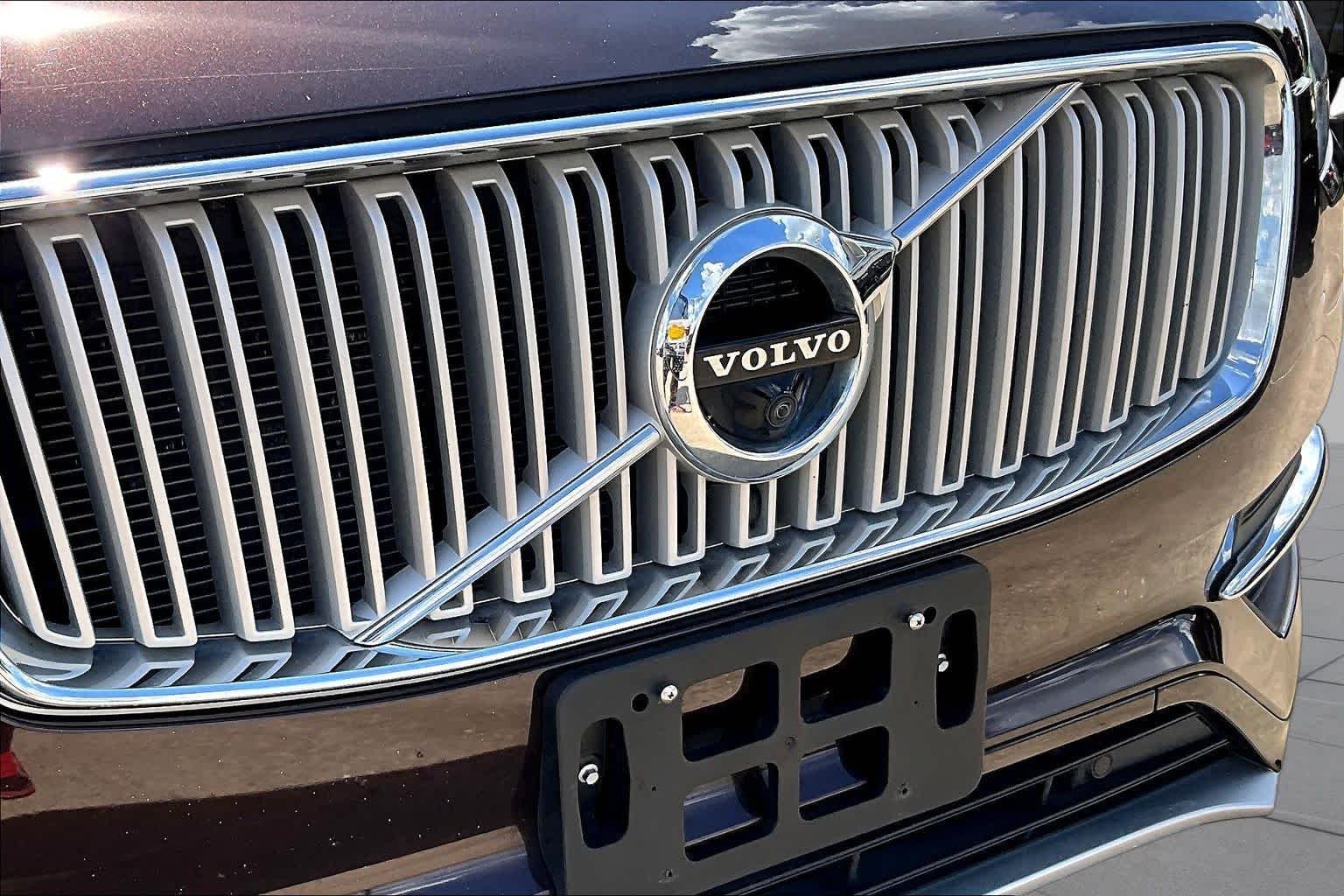 Used 2018 Maple Brown Metallic Volvo Inscription image 30