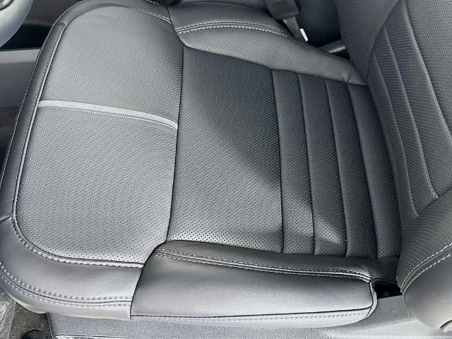 New 2026 Agate Black Metallic Ford Platinum® image 54