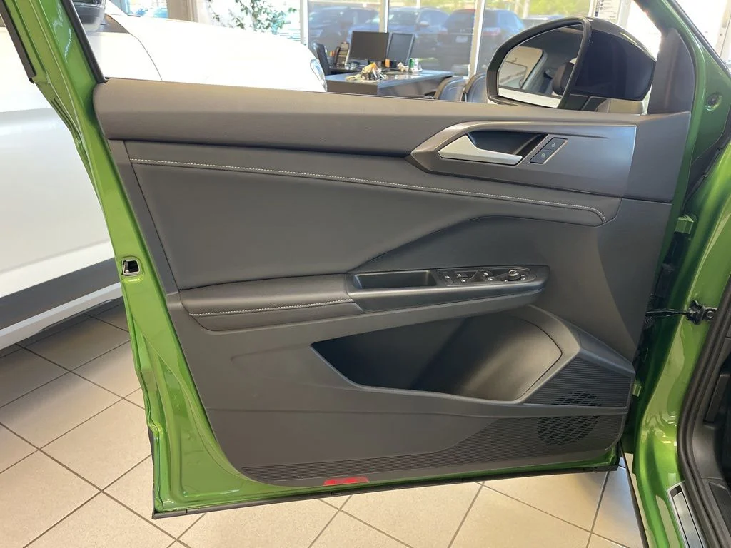 New 2026 Bright Moss Green Metallic Volkswagen 1.5T SE Black image 12